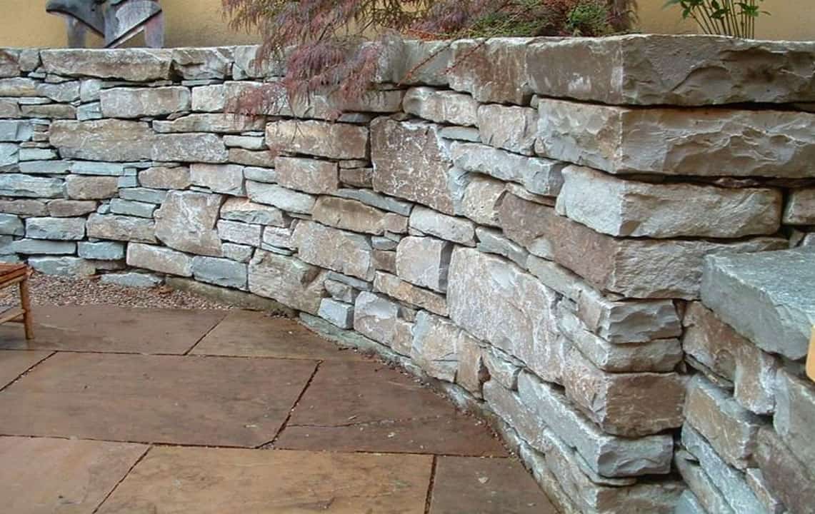 stack stone retaining wall